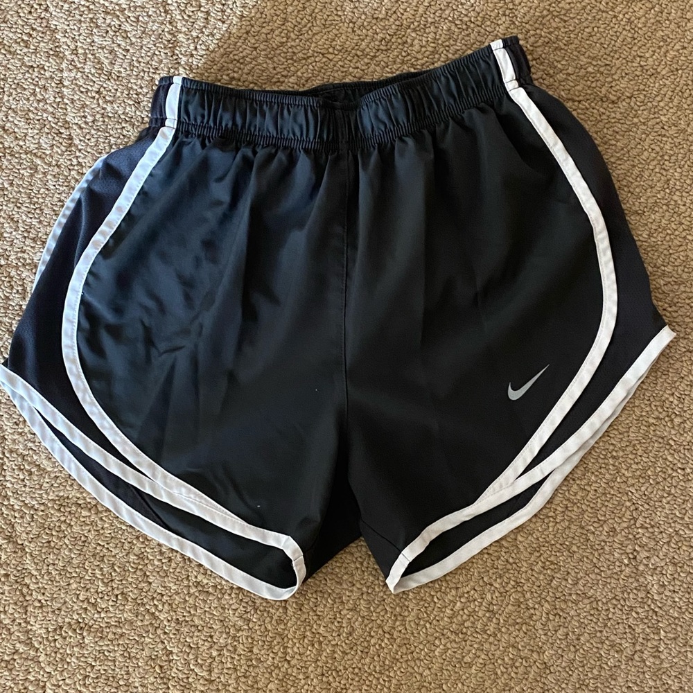 DARK GREY NIKE SHORTS